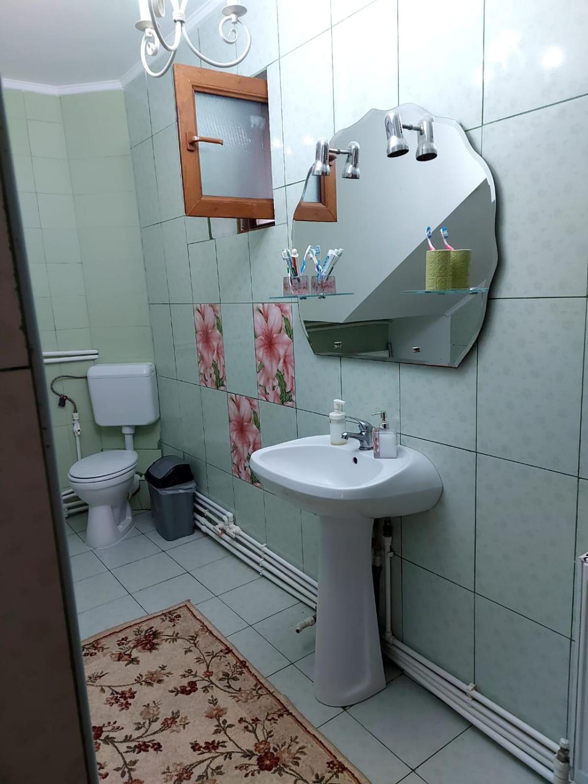 B House Buşteni Exteriér fotografie
